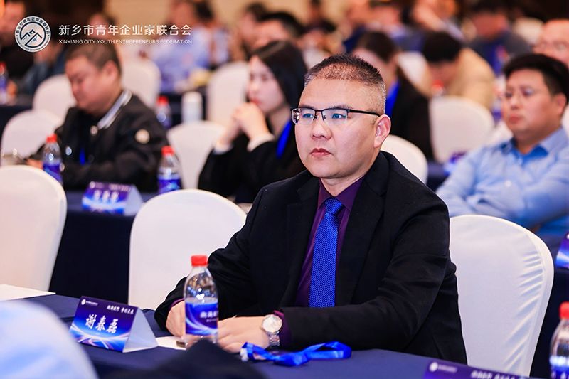 新鄕青企聯(lián)理事(shi)謝(xie)旾磊：萬裏江河，川流不息——堅持環(huán)保事業(yè)